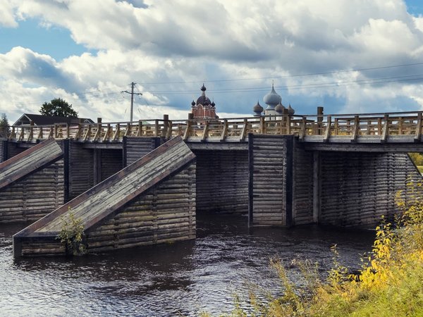 Тихвинский Богородичный Успенский монастырь: дом Пречистой Богоматери - фото 2