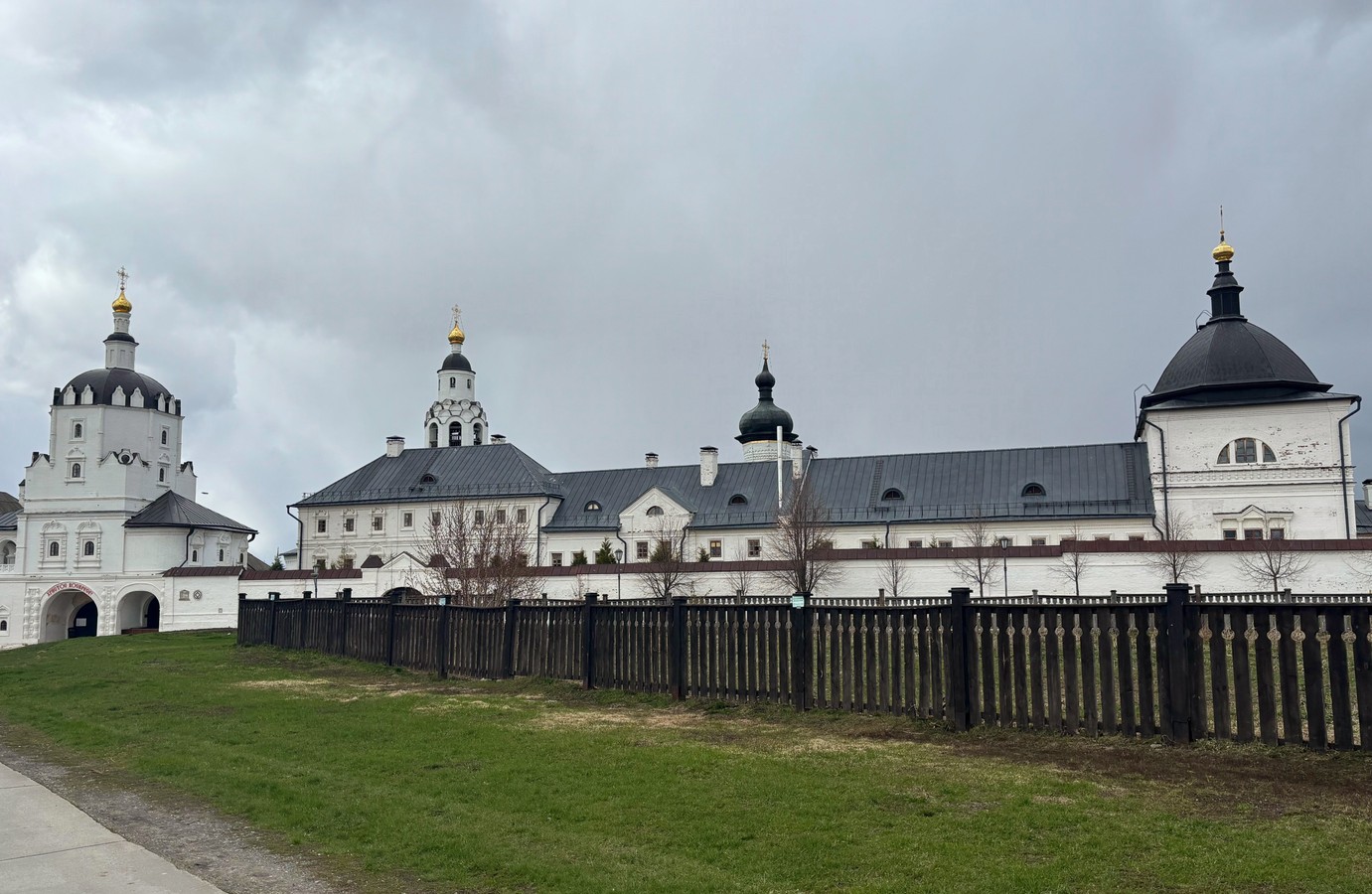 Главные памятники и истории Свияжска