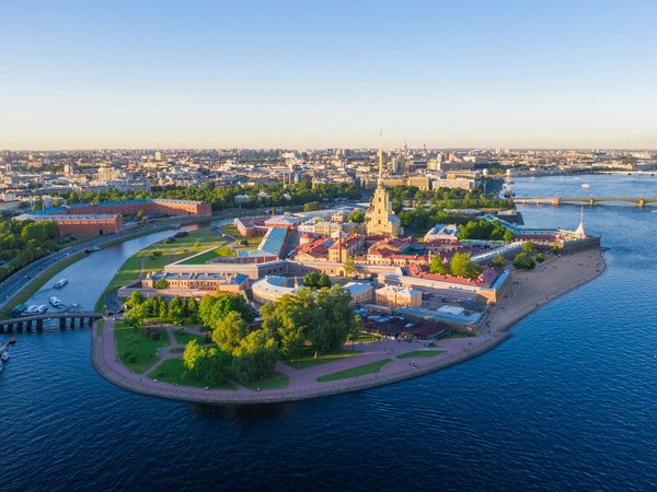 Прогулка с аудиогидом на теплоходе «5 островов Петербурга» - фото 1