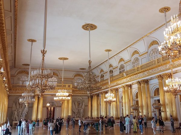 Знакомство с коллекцией Эрмитажа в мини–группе - фото 2