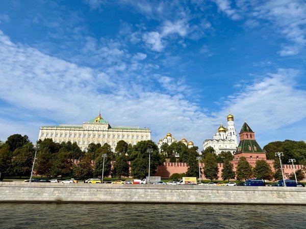 По самой главной улице Москвы: круглогодичная экскурсия на яхте флотилии «Рэдиссон» - фото 4
