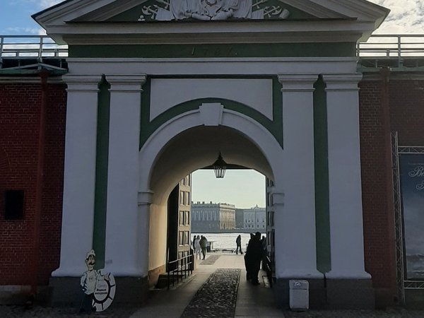 Неформальная экскурсия-путешествие по Петропавловской крепости - фото 2