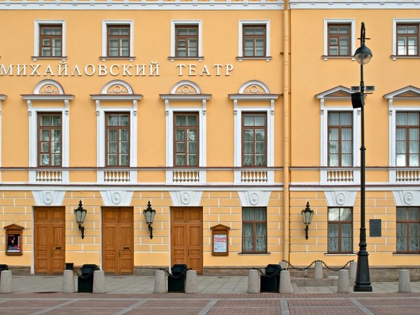Пируэты Петербурга: погулять по центру и подняться крышу - фото 2