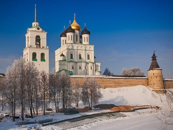 Псков, Изборск и Остров: три города — три крепости (на вашем авто) - фото 2