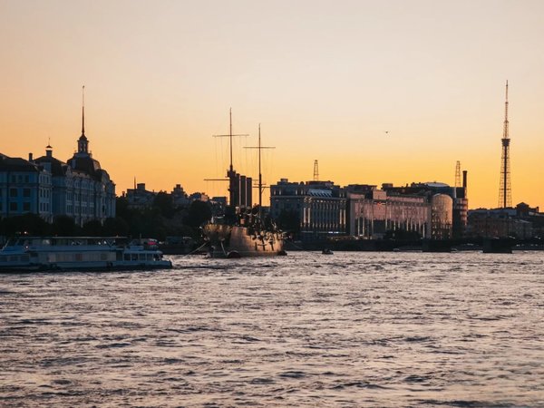 Закатный Петербург с воды - фото 3