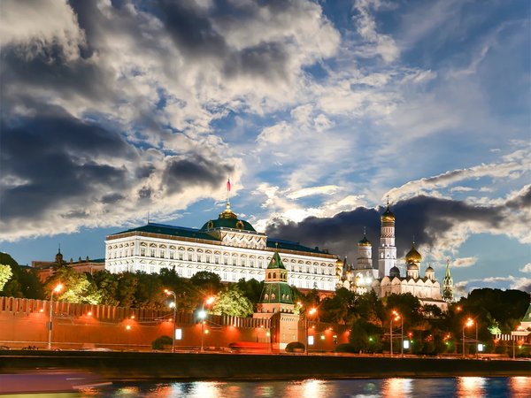Вечерняя прогулка с дискотекой и световом шоу по Москве-реке от парка «Зарядье» - фото 4