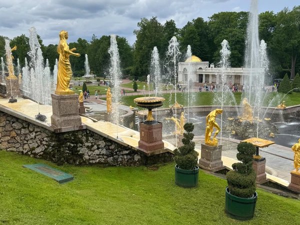 Из Нижнего парка Петергофа в Кронштадт на метеоре
