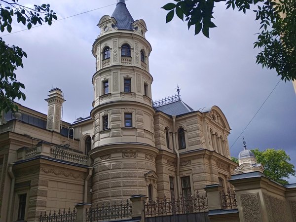 Истории и судьбы петербургской Коломны - фото 1