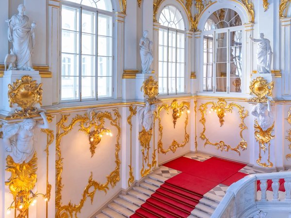 Эрмитаж — в гостях у царской семьи - фото 1