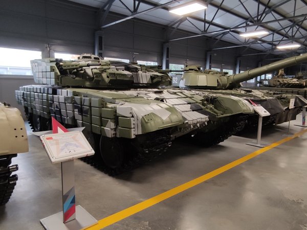 Трансфер из Москвы + билет на Музейную танковую площадку №1 парка «Патриот»