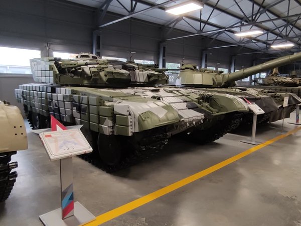 Трансфер из Москвы + билет на Музейную танковую площадку №1 парка «Патриот» - фото 1