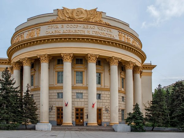 Прошлое в пилястрах: архитектурный облик Волгограда - фото 3