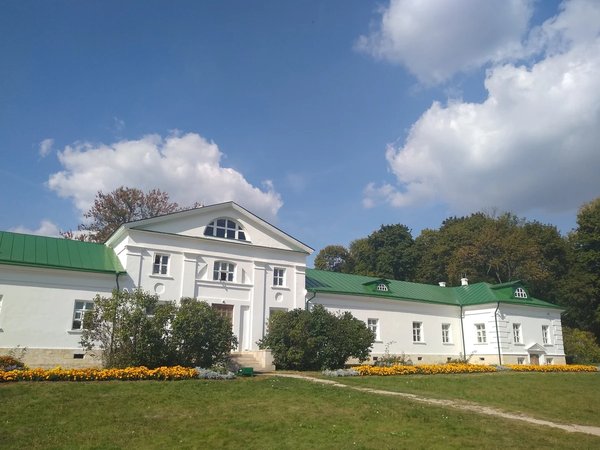Здесь продолжается Толстой: экскурсия из Тулы в «Ясную Поляну» - фото 2