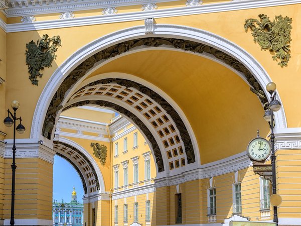 Фейк или Факт: 12 невероятных историй Петербурга