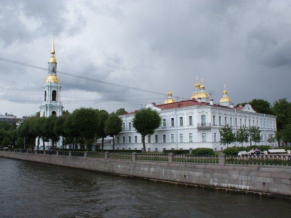 Мистический Петербург и аптека Пеля — групповая экскурсия на автобусе - фото 2