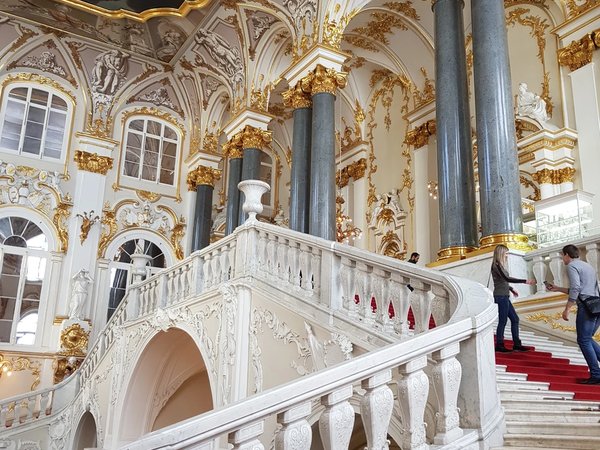Романовы в Зимнем дворце: парадные и жилые покои (билеты включены) - фото 2
