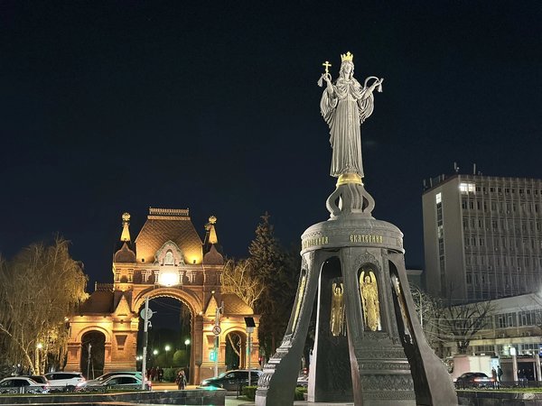 Огни Краснодара: ночной маршрут от Красной до Парка облаков - фото 2