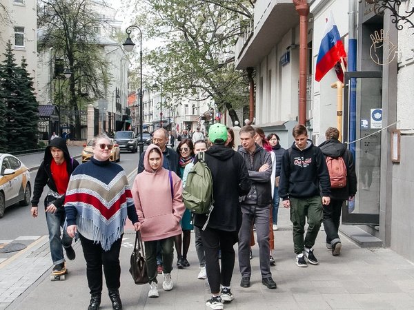 По арбатским дворам с диктором Первого канала — стендап-прогулка - фото 4