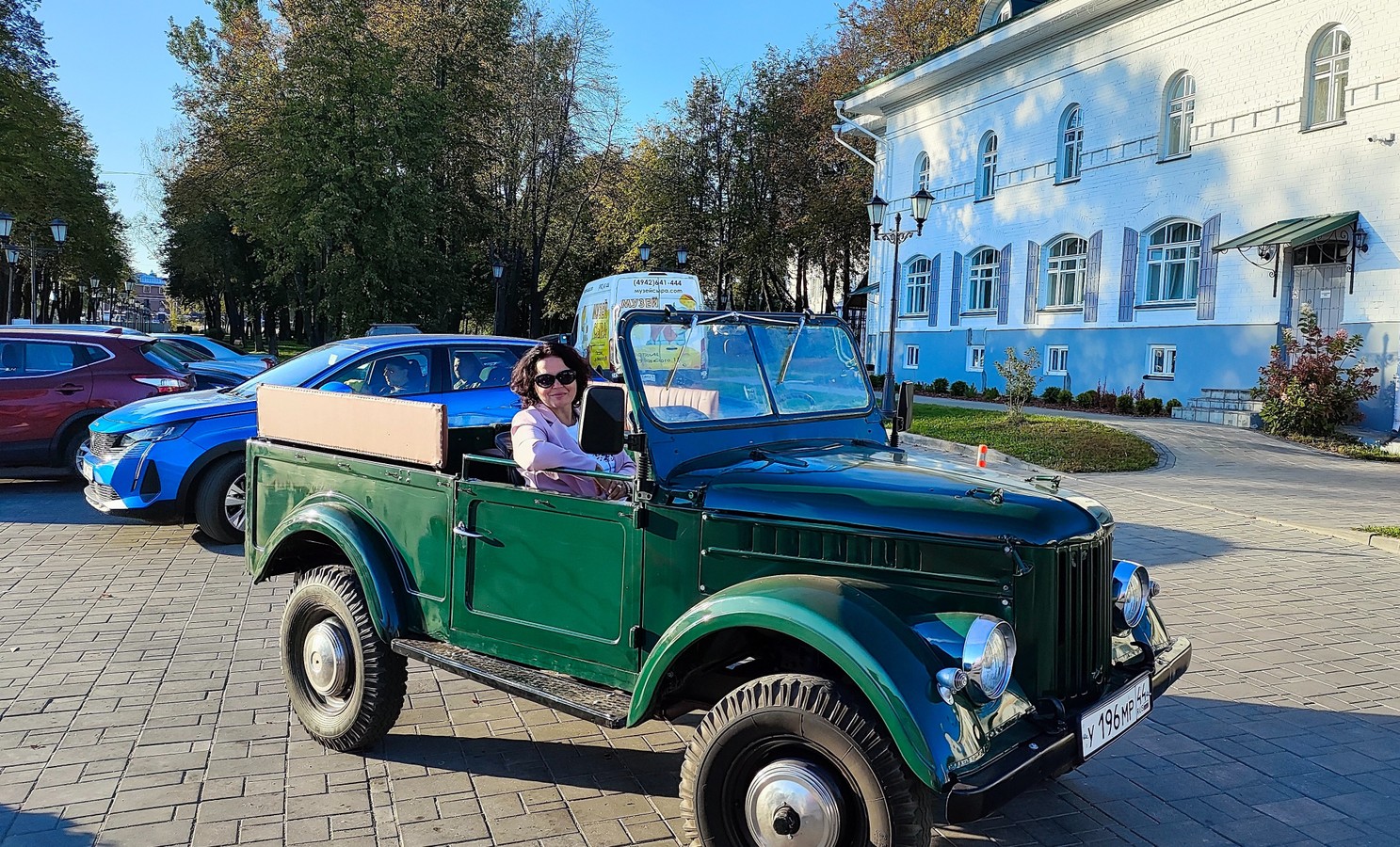 На ретровнедорожнике — по Костроме