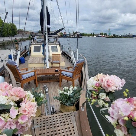 На парусной яхте — по водам Калининграда