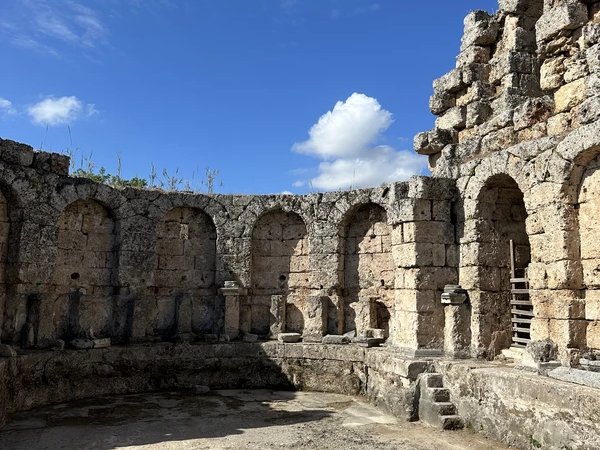 Из Антальи в античный город Перге и на водопад Куршунлу