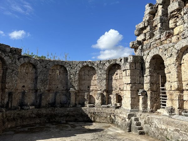 Из Антальи в античный город Перге и на водопад Куршунлу - фото 1