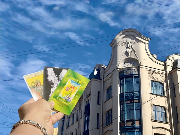 Зарождение русского «Таро»: гадалки и их противники