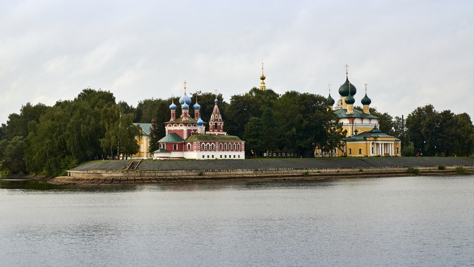Обзорная экскурсия по Угличу с посещением кремля