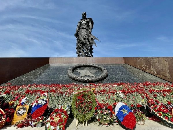 Из Москвы в Ржев — город над Волгой