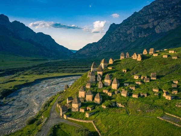 Осетинские выходные: уютный Владикавказ и впечатляющие ущелья - фото 2