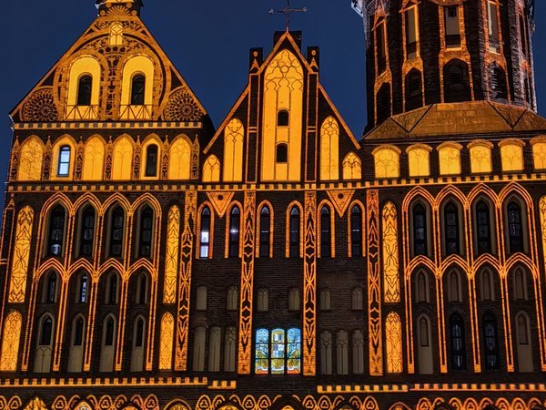 Магия вечернего Калининграда: история в свете фонарей - фото 3