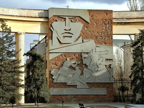Прогулка по окрестностям музея-панорамы: всё о Сталинградской битве