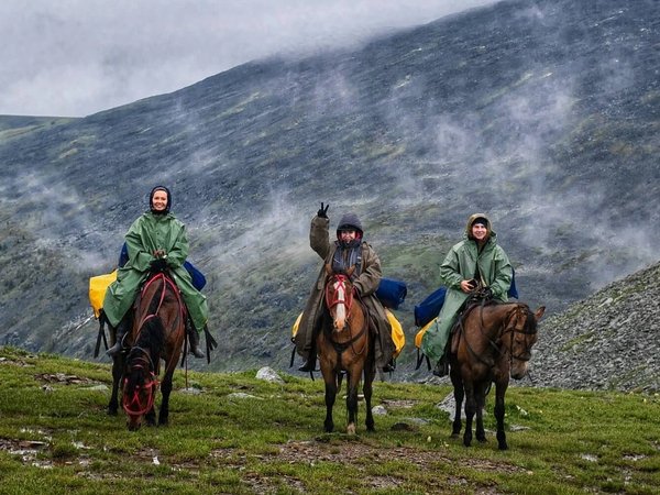 Верхом по Алтаю: конный тур для новичков с палатками (всё включено) - фото 1