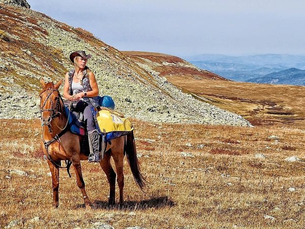 Верхом по Алтаю: конный тур для новичков с палатками (всё включено) - фото 3