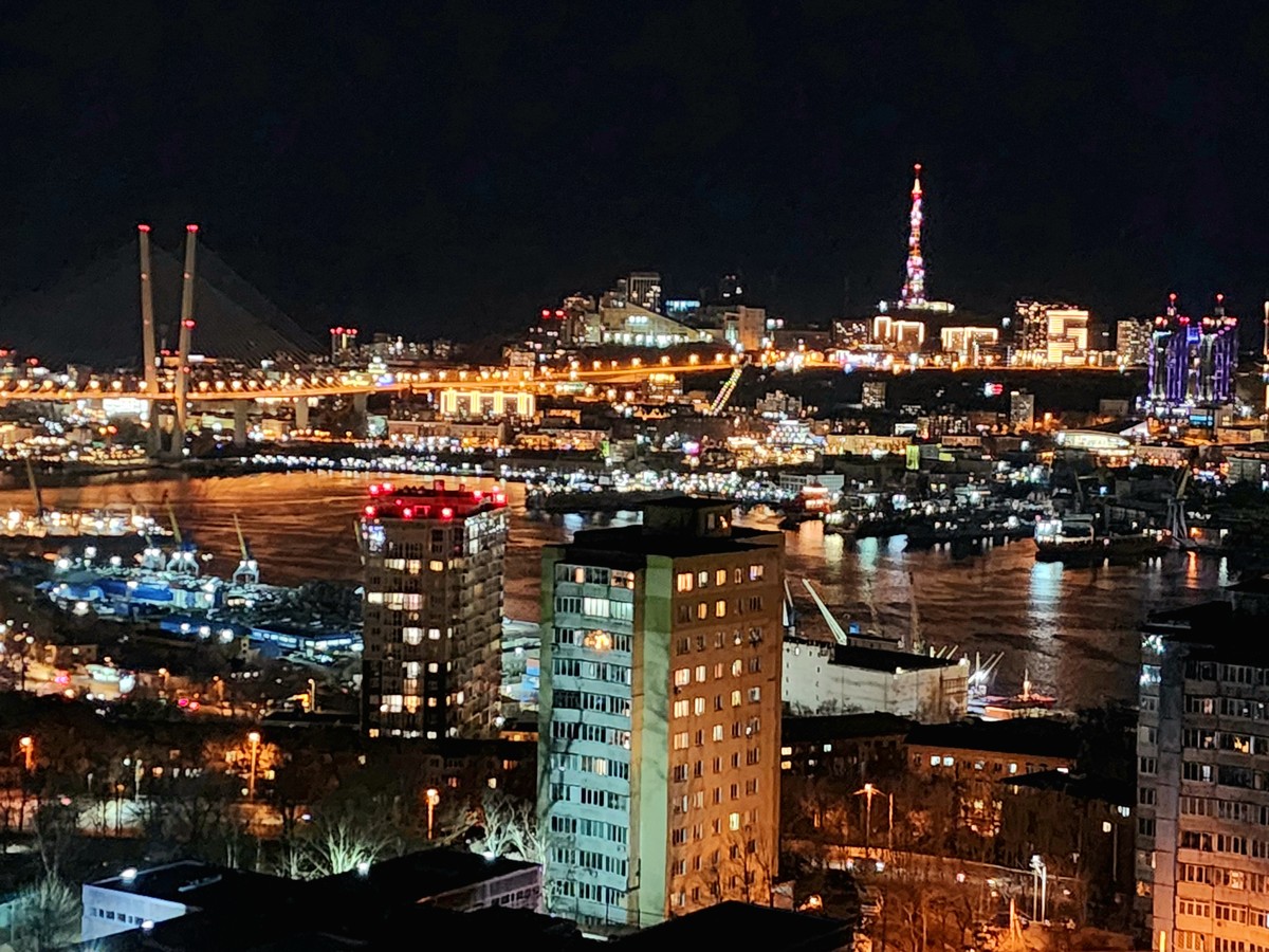 Романтика ночного города — по Владивостоку на машине - фото 3