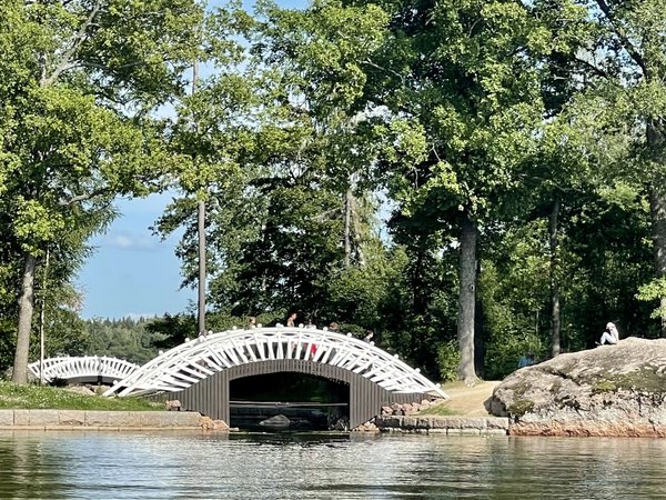 По скальному парку Монрепо — с историями - фото 1