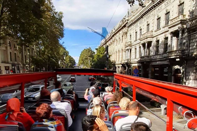 Экскурсия по Тбилиси на двухэтажном автобусе-1