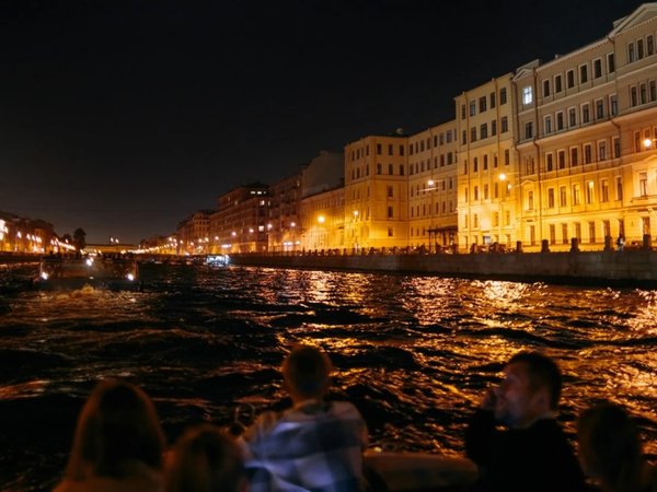 К разведённым мостам Петербурга — через порт - фото 3