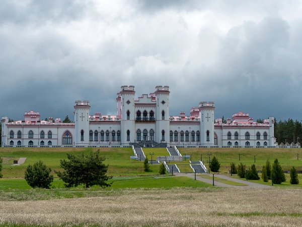 Прекрасная провинция: дворцы в Коссово и Ружанах