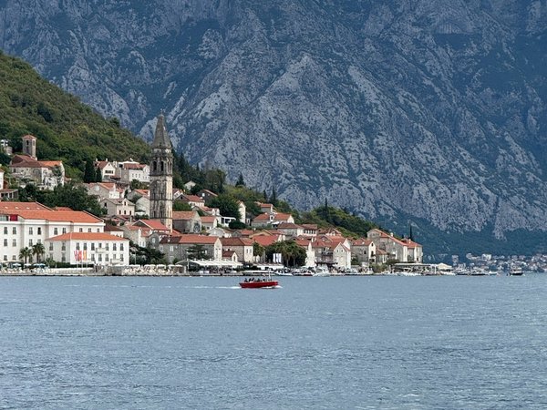 Окрестности Котора: встреча рассвета и завтрак на сапах (всё включено) - фото 1