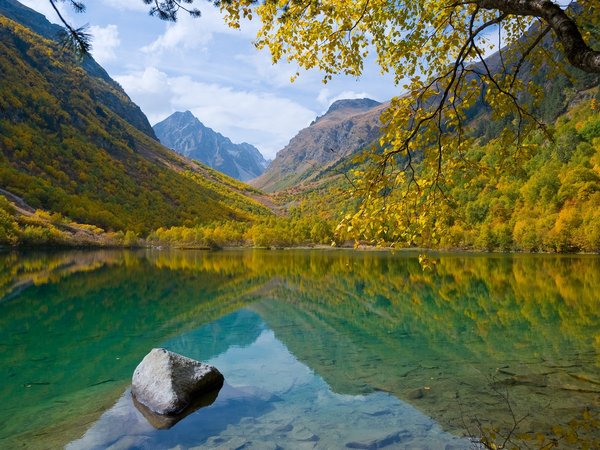 Треккинги на Домбае с проживанием в гостинице: Бадукские озёра, водопады и каньон Чёртова мельница