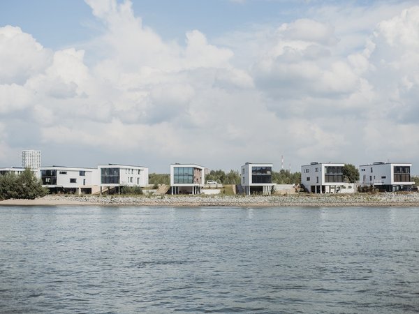 Город 54 — рекорды, ритмы и самый длинный метромост