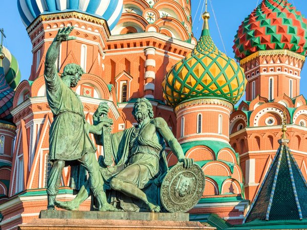 Храм Василия Блаженного: жемчужина Красной площади - фото 1