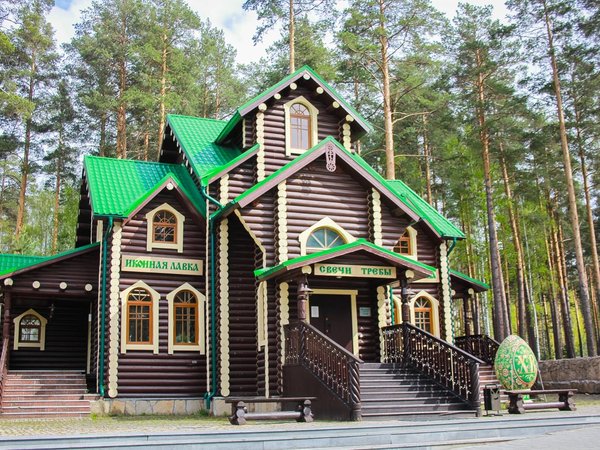 Храм на Крови и Ганина Яма: скорбный путь Николая II - фото 4
