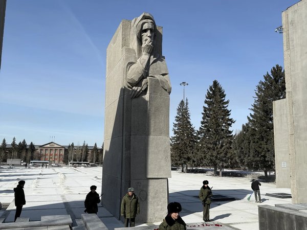 Самые удивительные места Новосибирска: мосты, дома и улицы за 1,5 часа - фото 2