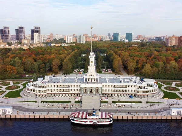 Прогулка на колёсном теплоходе по Химкинскому водохранилищу