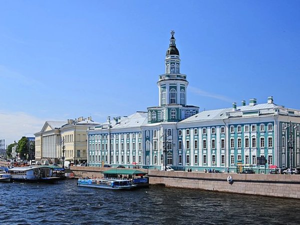 Обзорная экскурсия по Петербургу с посещением Кунсткамеры