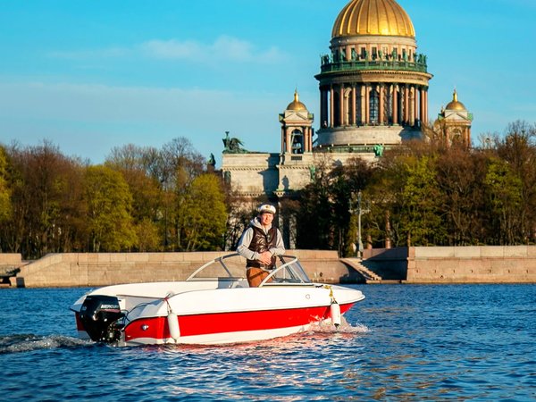 На катере — к центральным достопримечательностям, островам или просторам залива - фото 4