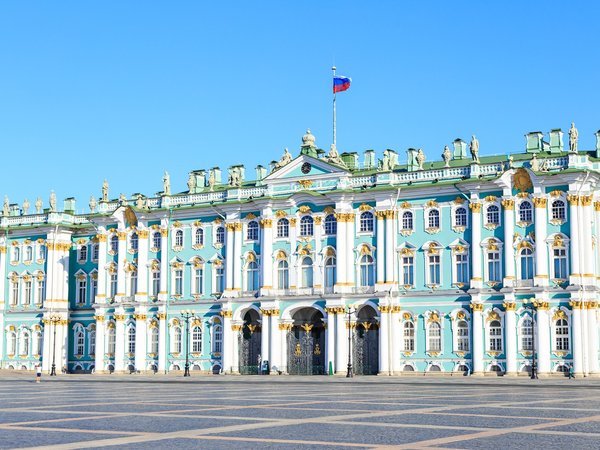 Автобусная экскурсия по Петербургу с посещением Эрмитажа (всё включено)