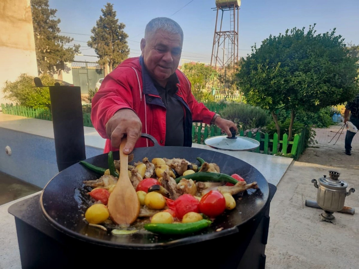 Дача у Каспия и мастер-класс по выпечке кутабов